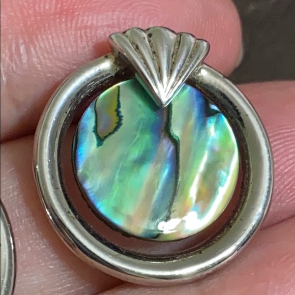 🖤Abalone 💕shell earrings - Picture 5 of 8